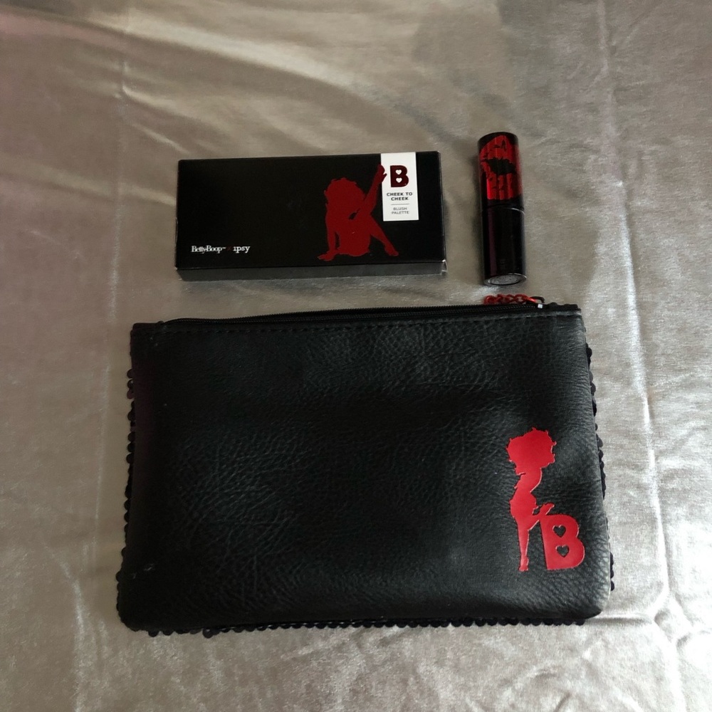 Ipsy x Betty Boop collection